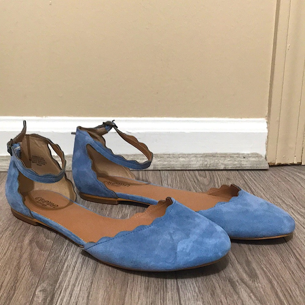 Crown vintage ballet flats with ankle strap